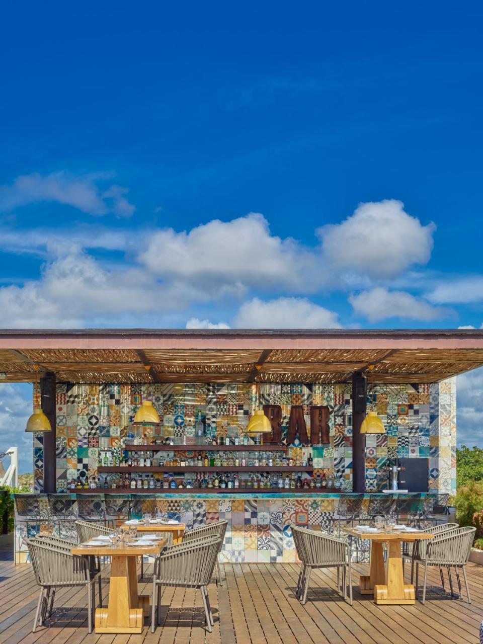 Отель The Yucatan Playa Del Carmen, Adults Only, Tapestry Collection By Hilton Экстерьер фото